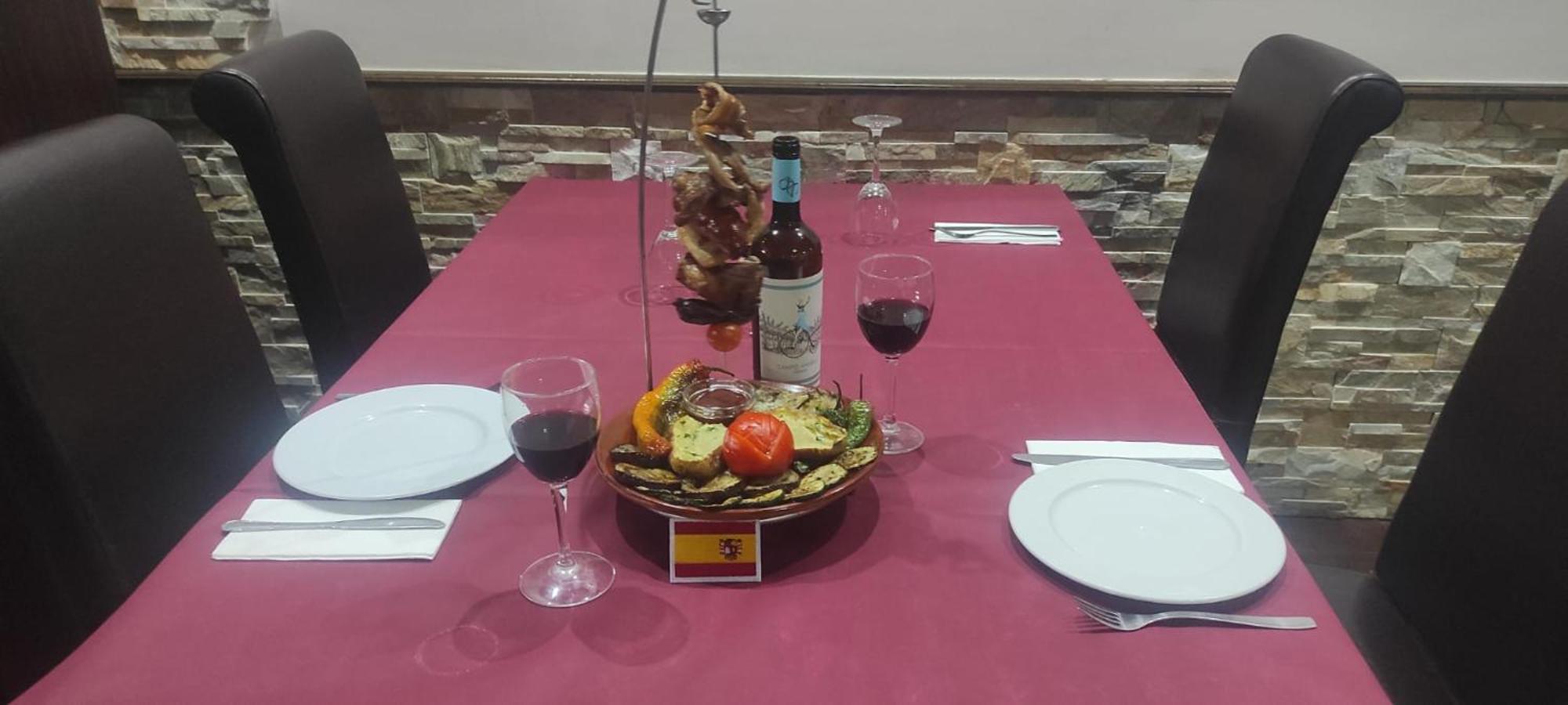Hotel Restaurante El Patas Corral de Almaguer Esterno foto